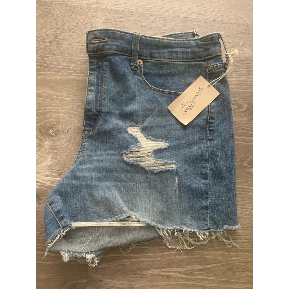 Universal Thread High-Rise MIDI Shorts
